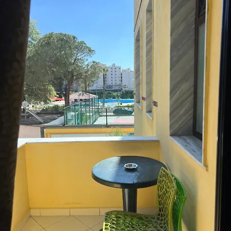 Hotel Bora -durres